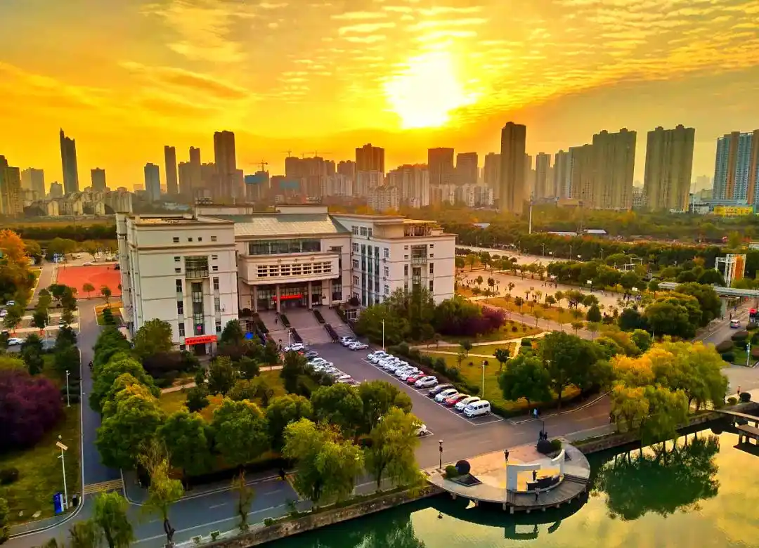 武汉船舶职业技术学院